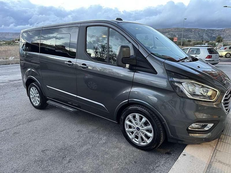 Usata Ford Tourneo Custom Titanium 185 CV (136 kW) 2019 Furgone