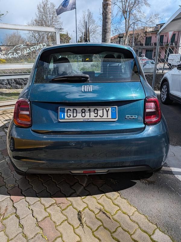 Usata Fiat 500e La Prima 42 kW (58 CV) 2020 Blu Berlina