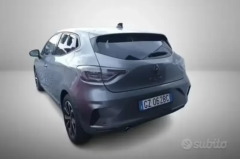 Usata Renault Clio V Techno 91 CV (66 kW) 2025 Other Berlina