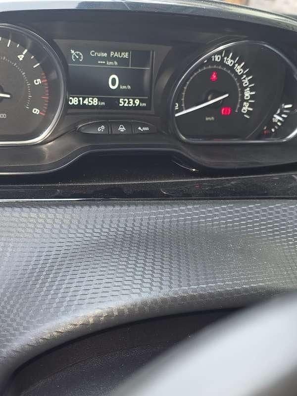 Usata Peugeot 2008 Access 75 CV (55 kW) 2019 Grigio SUV