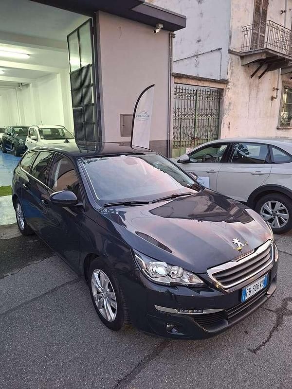 Usata Peugeot 308 SW Business-Line 120 CV (88 kW) 2016 Grigio Station wagon