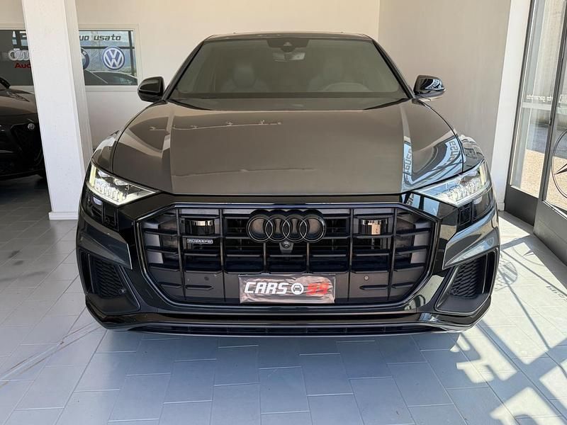 Usata Audi Q8 Sport 286 CV (210 kW) 2021 Grigio SUV