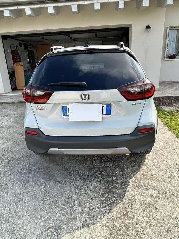 Usata Honda Jazz 107 CV (78 kW) 2024 Bianco Utilitaria