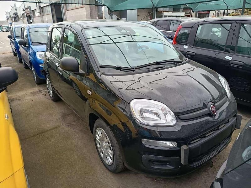 Nuova Fiat Panda 70 CV (51 kW) 2025 Nero Utilitaria