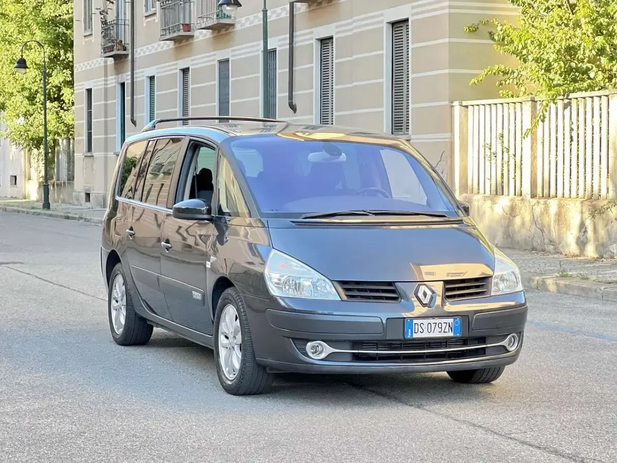 Usata Renault Espace 131 CV (96 kW) 2008 Grigio scuro metallizzato Monovolume