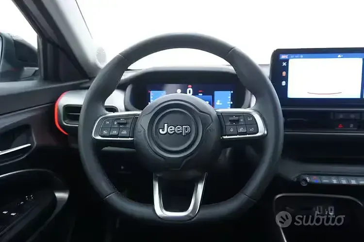 Usata Jeep Avenger Summit 101 CV (74 kW) 2025 Grigio SUV