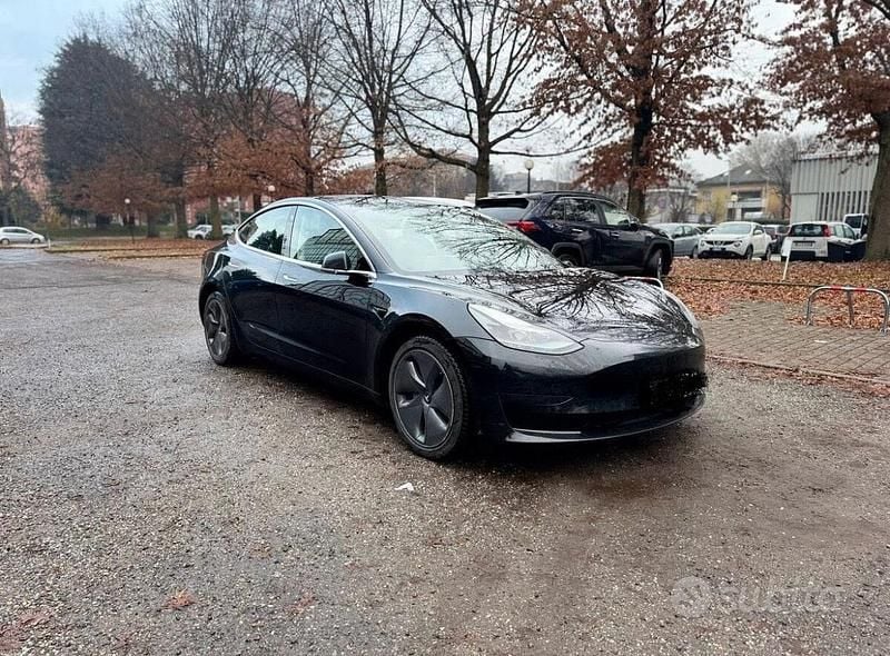 Usata Tesla Model 3 100 kW (136 CV) 2020 Nero Berlina