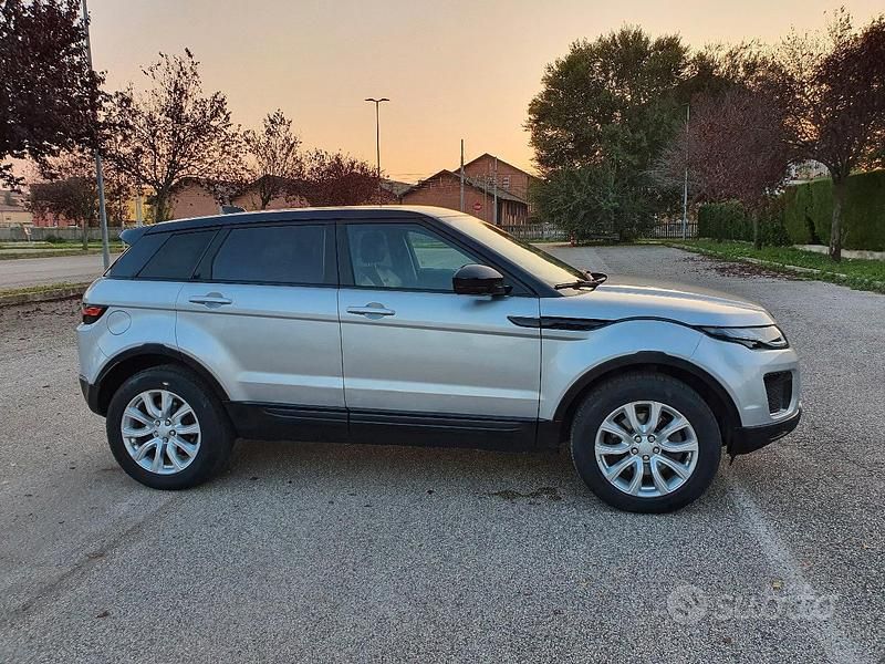 Grigio Usata 2017 Land Rover Range Rover SUV | 13.500 € - Immagine 1/4