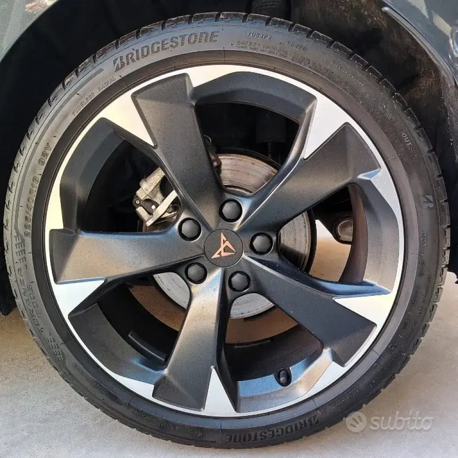 Usata Cupra Leon 150 CV (110 kW) 2025 Grigio Berlina