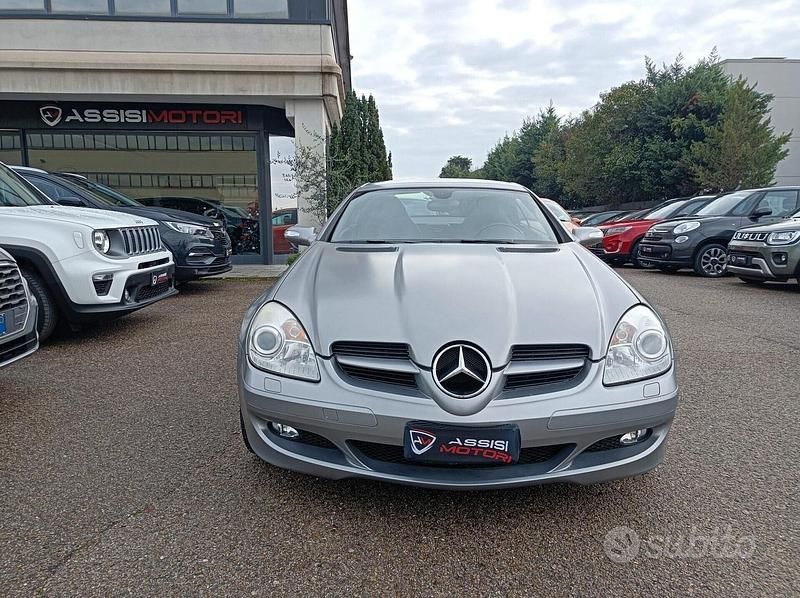 Usata Mercedes SLK200 163 CV (119 kW) 2007 Grigio Cabrio
