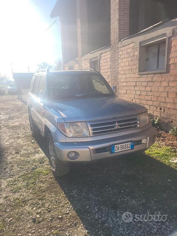 Usata Mitsubishi Pajero 2002 Grigio SUV