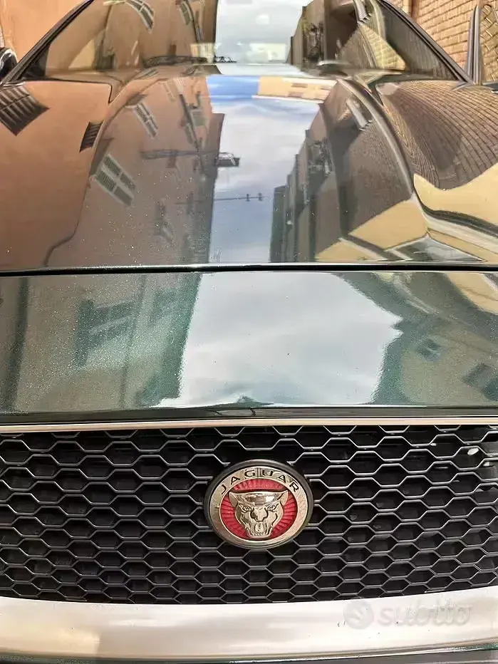 Usata Jaguar XE 200 CV (147 kW) 2017 Verde Berlina