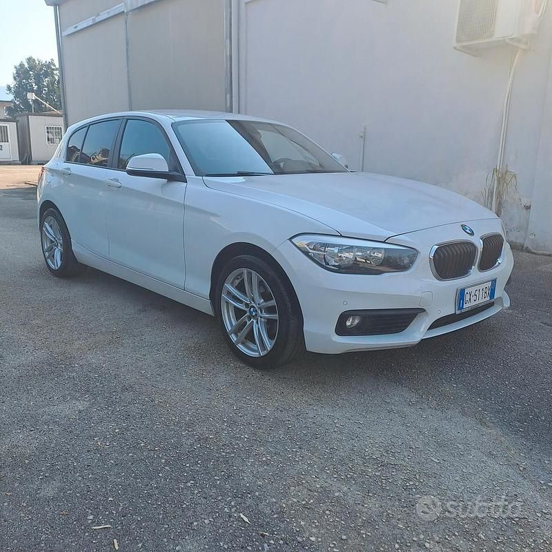 Usata BMW 118 150 CV (110 kW) 2018 Bianco Utilitaria
