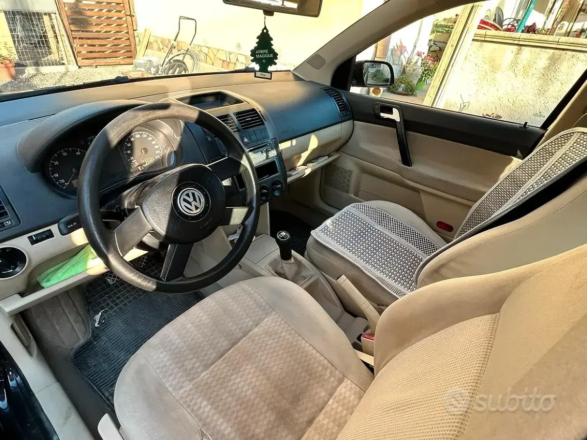 Usata VW Polo 64 CV (47 kW) 2002 Bluazzurro Berlina