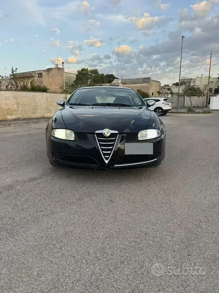 Usata Alfa Romeo GT Distinctive 150 CV (110 kW) 2007 Nero Coupé