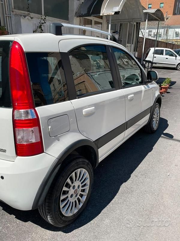 Usata Fiat Panda 77 CV (56 kW) 2010 Bianco Utilitaria