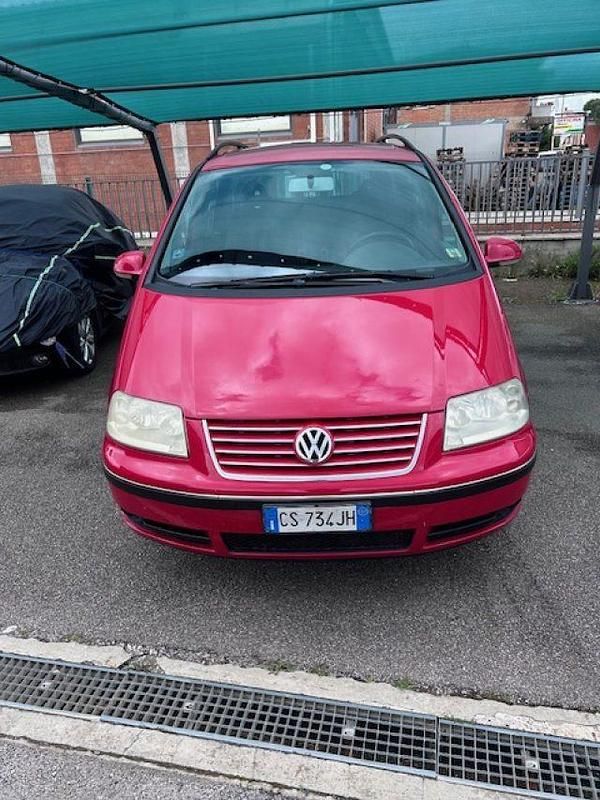 Usata VW Sharan Trendline 116 CV (85 kW) 2004 Rosso Monovolume