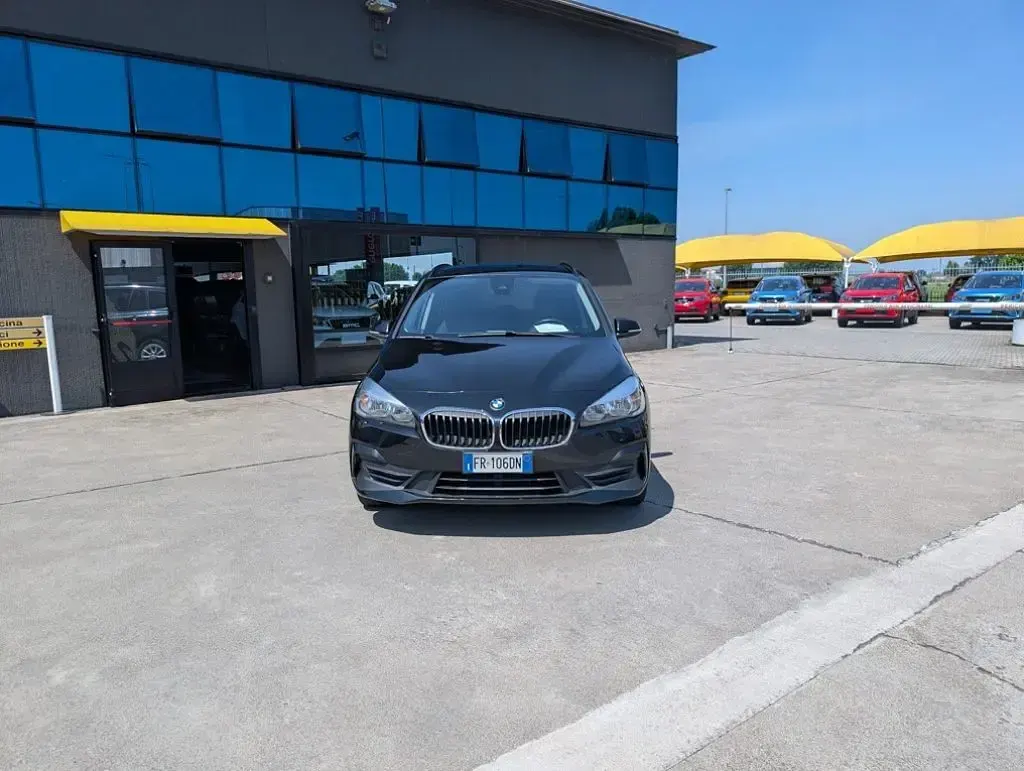 Usata BMW 216 Gran Tourer Advantage 116 CV (85 kW) 2018 Nero / metallizzato Monovolume