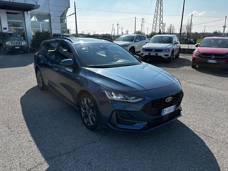 Usata Ford Focus ST-Line 125 CV (91 kW) 2023 Blu Station wagon