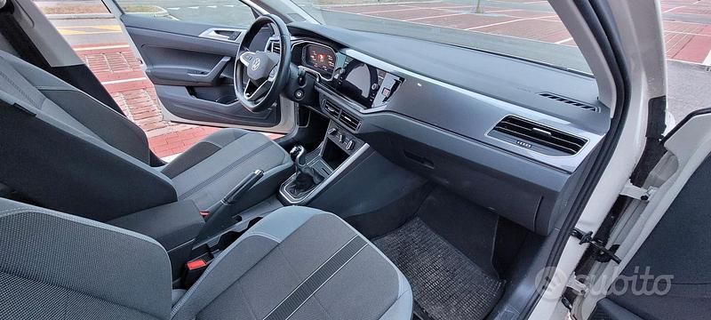 Usata VW Polo Style 95 CV (69 kW) 2023 Grigio Utilitaria