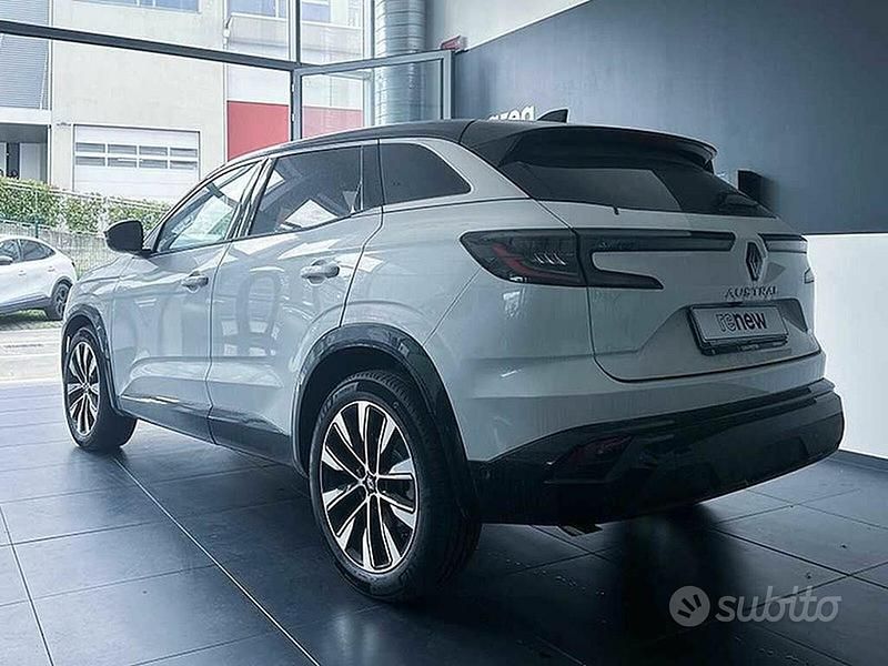 Usata Renault Austral Techno 200 CV (147 kW) 2025 Bianco SUV
