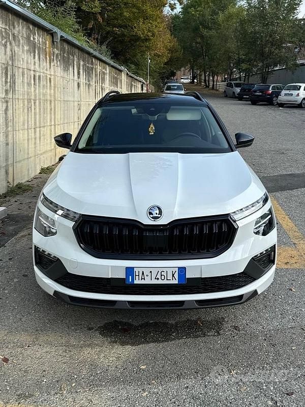 Bianco Nuova 2025 Skoda Kamiq SUV | 25.500 € (Buon prezzo) - Immagine 1/4
