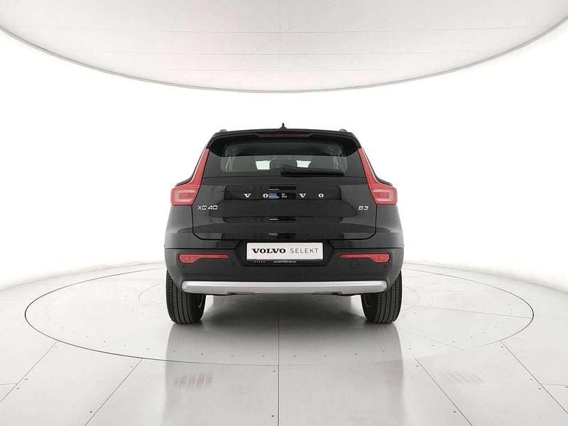 Usata Volvo XC40 163 CV (119 kW) 2023 Nero SUV