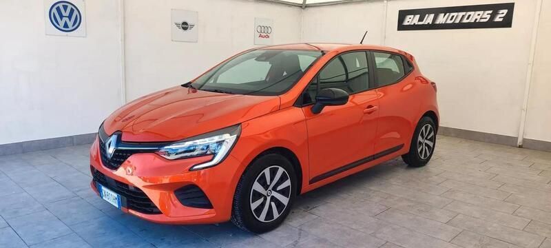 Usata Renault Clio V Business 91 CV (66 kW) 2023 Arancione Berlina