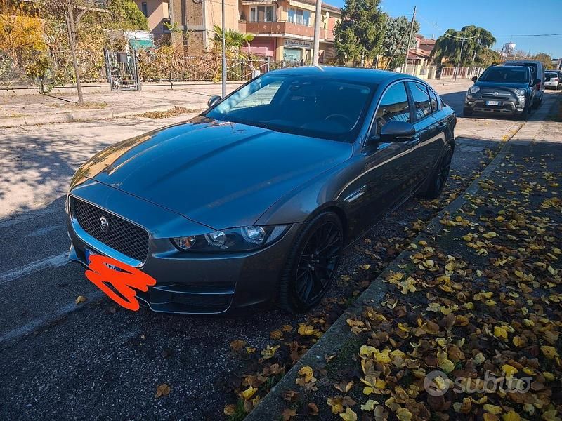 Usata Jaguar XE Business Edition 163 CV (119 kW) 2016 Berlina