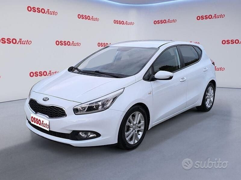 Usata Kia Ceed 90 CV (66 kW) 2012 Bianco Utilitaria
