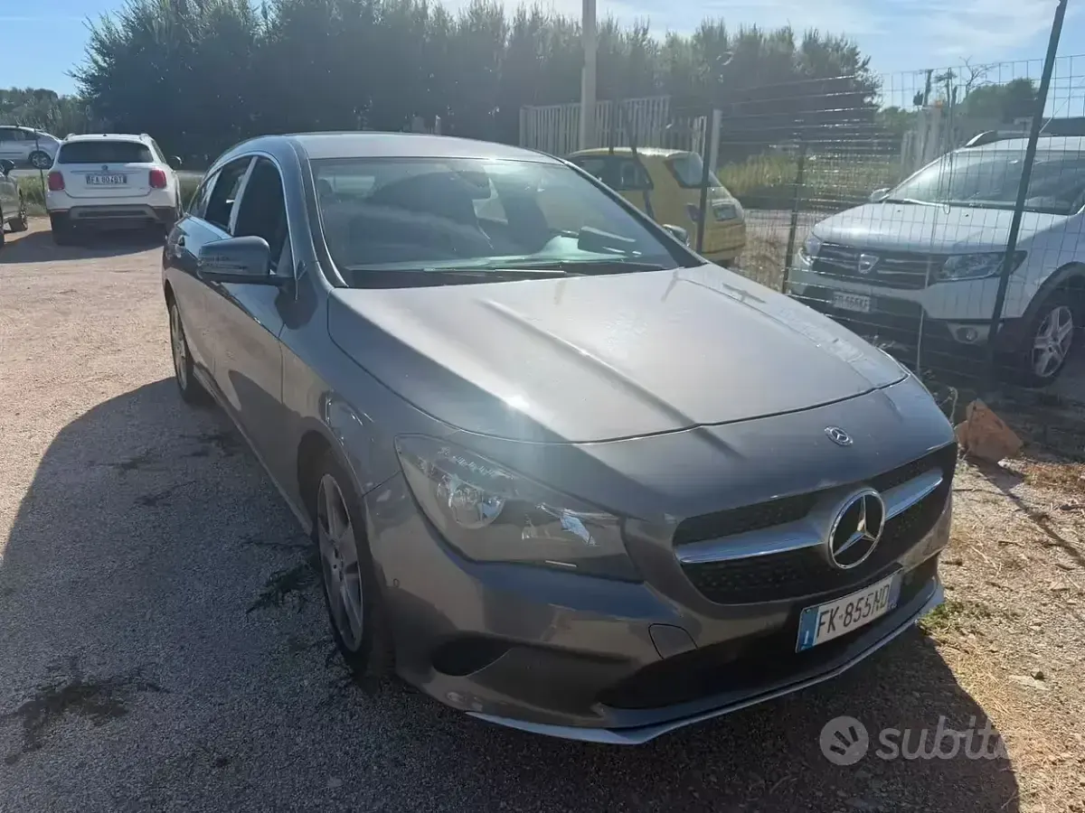 Usata Mercedes CLA200 Premium 136 CV (100 kW) 2017 Grigio Coupé