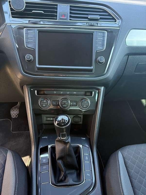 Usata VW Tiguan Style 116 CV (85 kW) 2017 Grigio SUV