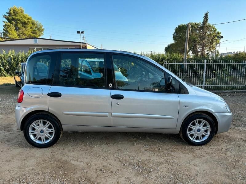 Usata Fiat Multipla Active 120 CV (88 kW) 2010 Argento Monovolume