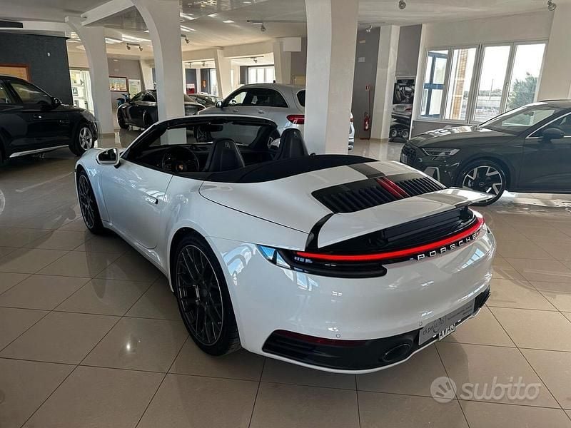 Usata Porsche 911 Carrera Cabriolet 385 CV (283 kW) 2021 Bianco Cabrio
