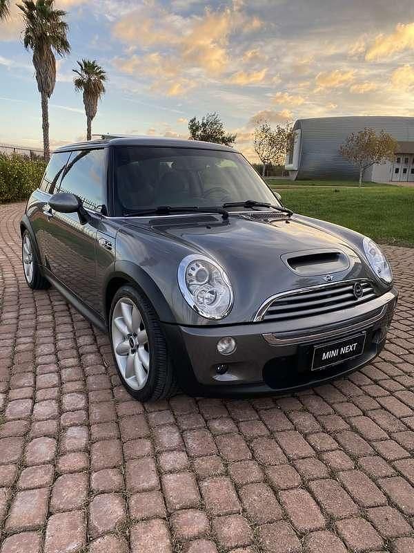 Usata Mini Cooper S 170 CV (125 kW) 2006 Grigio Utilitaria