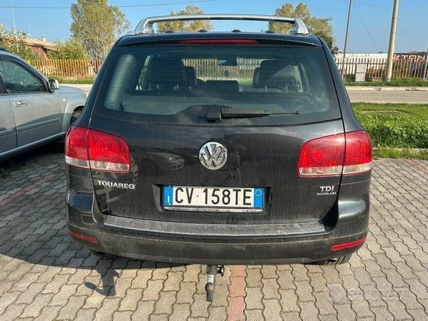Usata VW Touareg R 174 CV (127 kW) 2005 Nero SUV