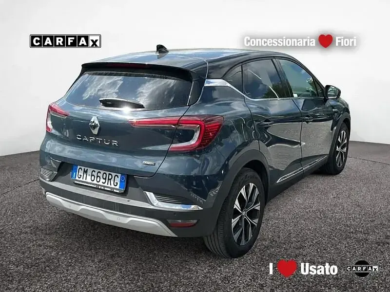 Usata Renault Captur Techno 143 CV (105 kW) 2023 Blu SUV