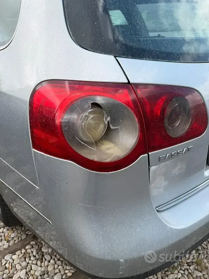 Usata VW Passat 105 CV (77 kW) 2007 Grigio Station wagon