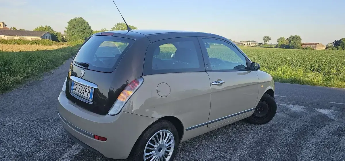 Usata Lancia Ypsilon 60 CV (44 kW) 2007 Utilitaria