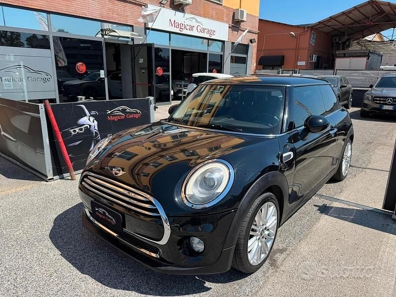 Nero Usata 2016 Mini Cooper D Business Due volumi | 9900 € (Buon prezzo) - Immagine 1/4