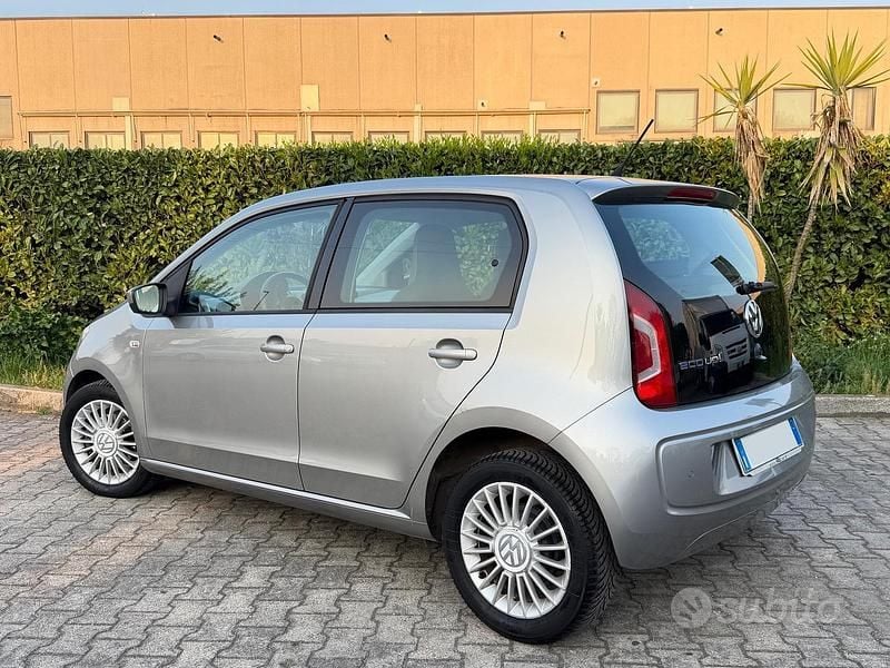 Usata VW up! 68 CV (50 kW) 2016 Grigio Utilitaria
