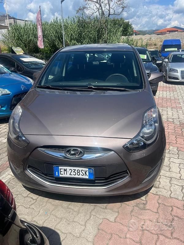 Usata Hyundai i20 2012 Grigio Berlina