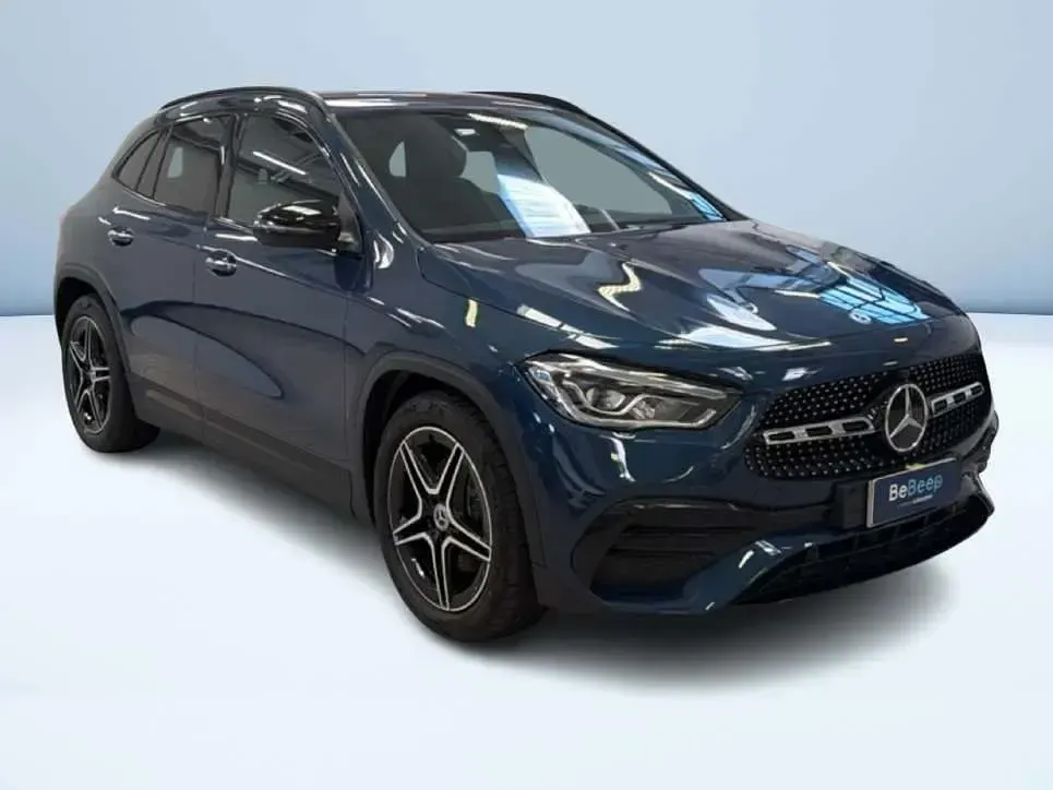 Usata Mercedes GLA200 Premium 150 CV (110 kW) 2023 Blu SUV