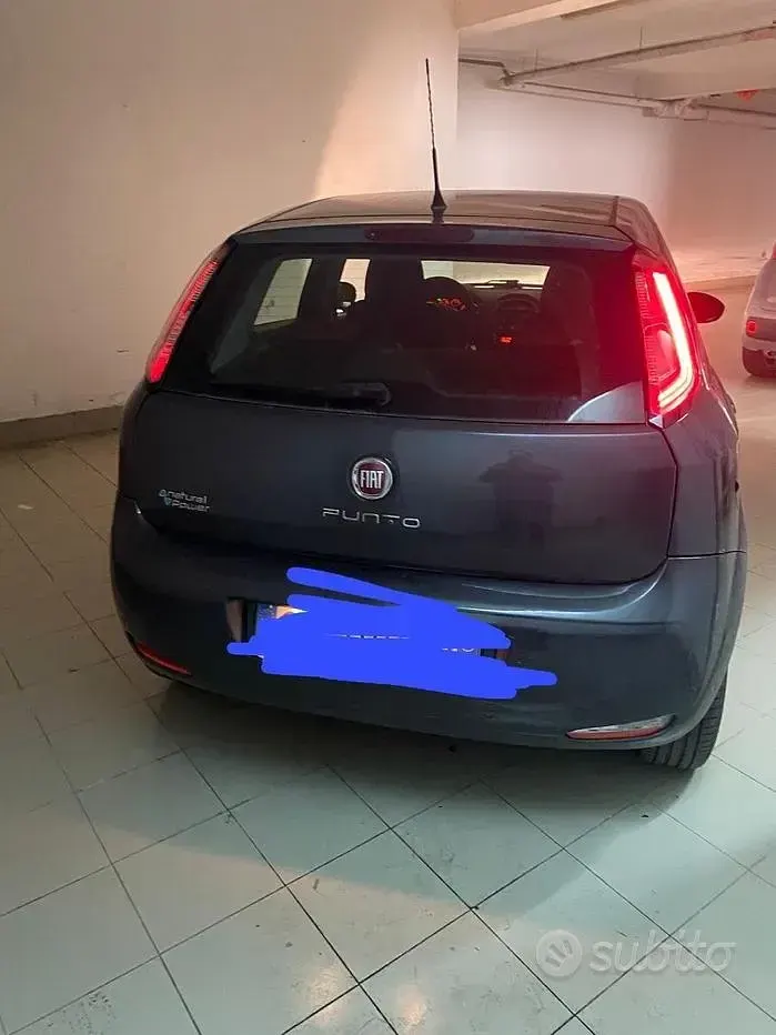 Usata Fiat Grande Punto 77 CV (56 kW) 2013 Grigio Utilitaria