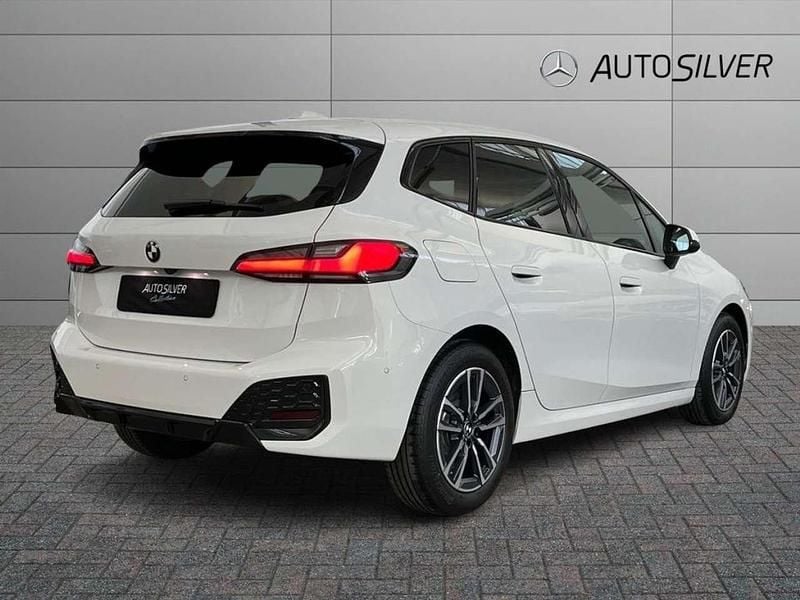 Usata BMW 218 Active Tourer M Sport 150 CV (110 kW) 2024 Bianco / pastello Monovolume