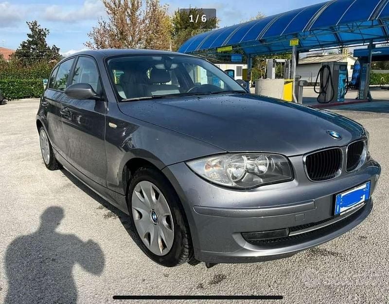 Usata BMW 116 122 CV (89 kW) 2009 Argento Utilitaria