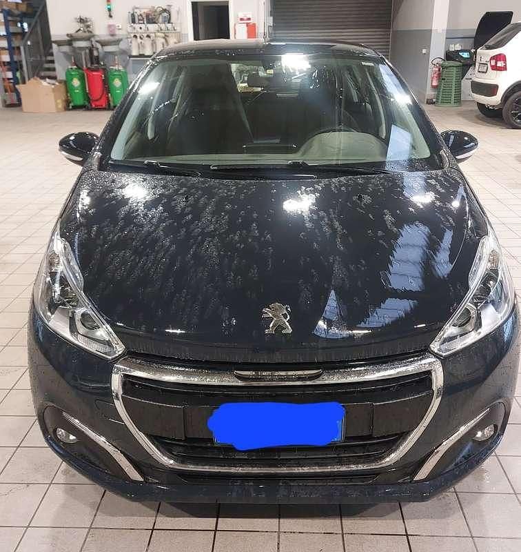 Usata Peugeot 208 Active 68 CV (50 kW) 2019 Utilitaria