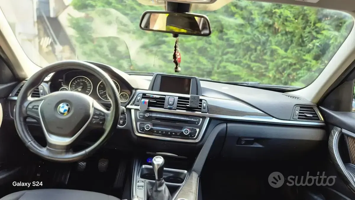 Usata BMW 320 Luxury Line 184 CV (135 kW) 2013 Station wagon