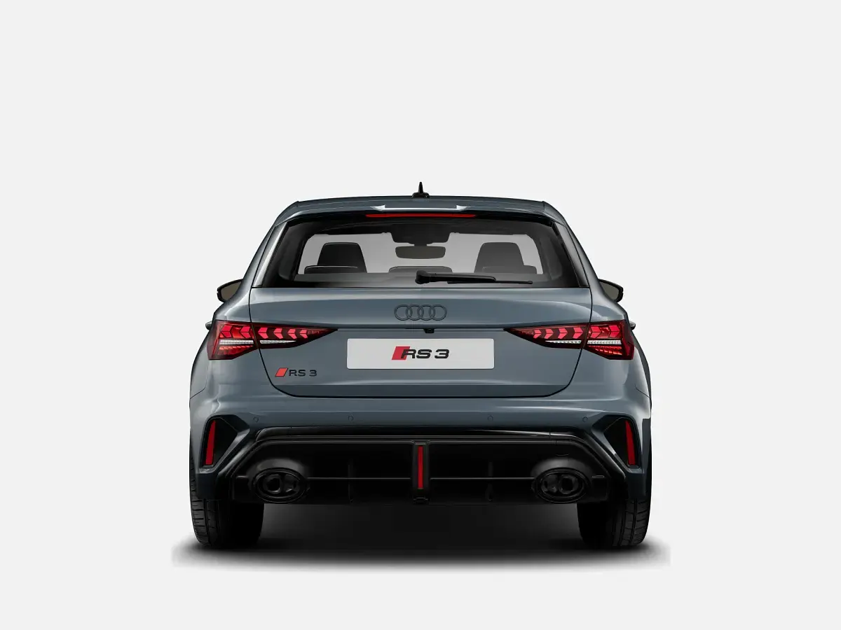 Nuova Audi RS3 Sportback Comfort 400 CV (294 kW) 2026 Grigio kemora metallizzato Utilitaria