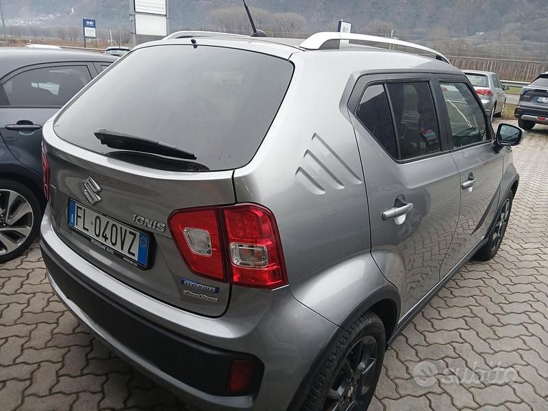 Usata Suzuki Ignis 90 CV (66 kW) 2017 Grigio SUV